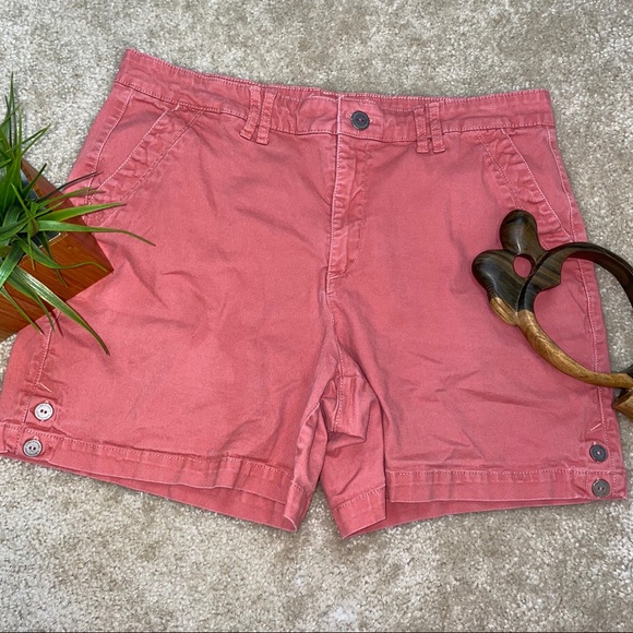 GLORIA VANDERBILT Salmon Shorts size 14 - Picture 2 of 8